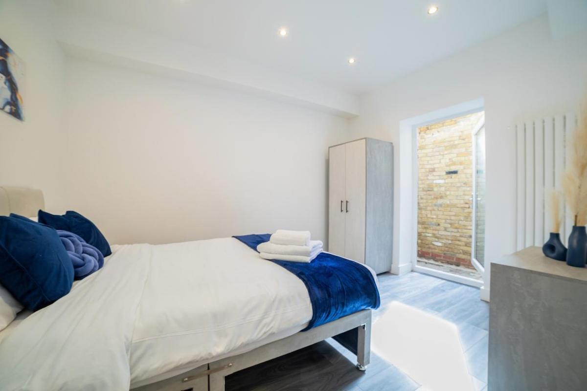 Stylish 2-Bed Flat In The Heart Of West Hampstead Apartment London Exterior photo